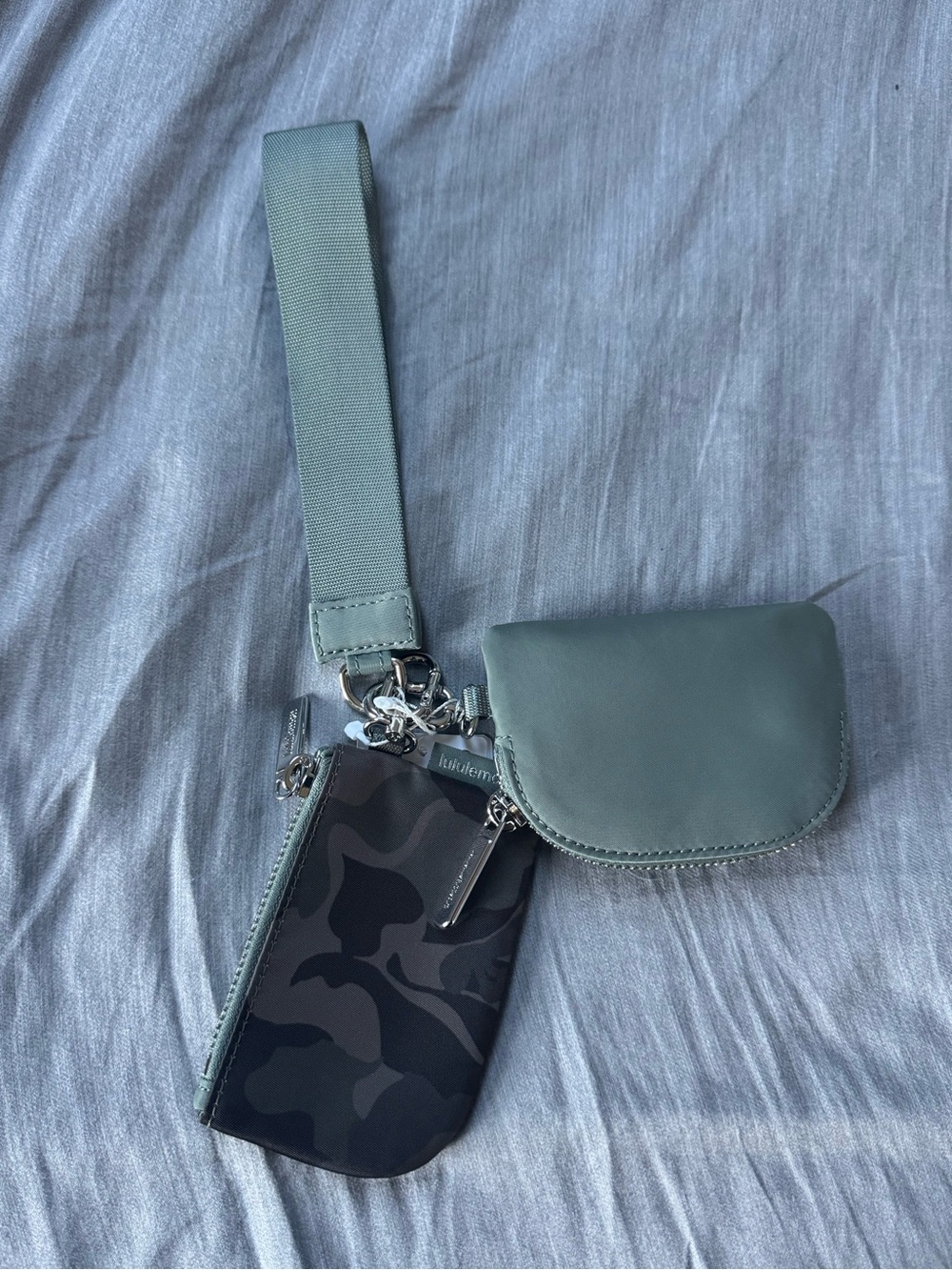 NWT Lululemon Dual Pouch Wristlet